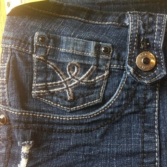 Woman’s straight skinny jeans rewash size 7 good used condition - Picture 5 of 8